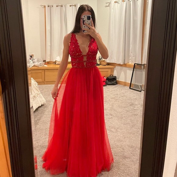 Sherri Hill Prom Dress - Picture 1 of 7